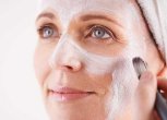 Как простая маска из крахмала сглаживает морщины не хуже ботокса